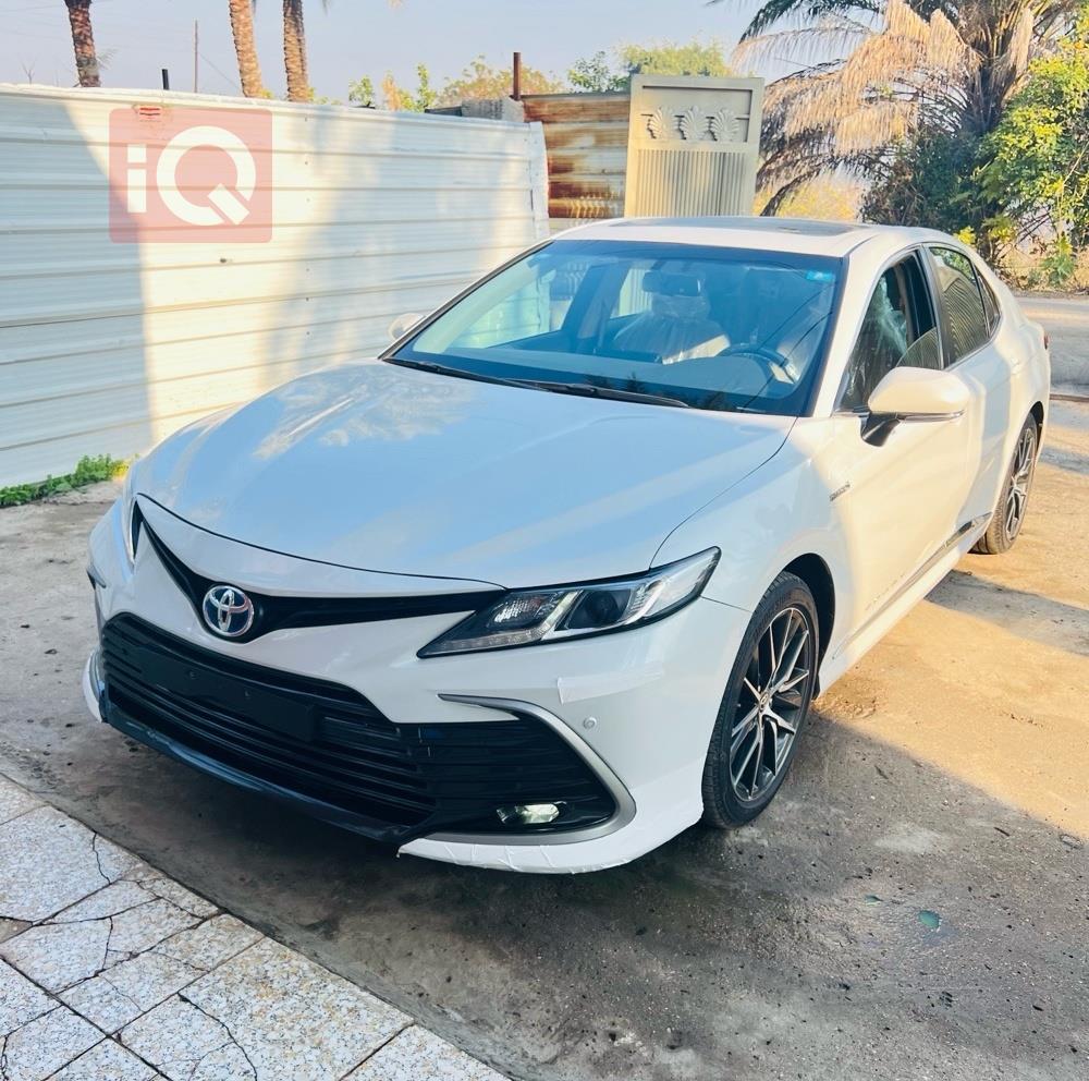 تۆیۆتا کامری